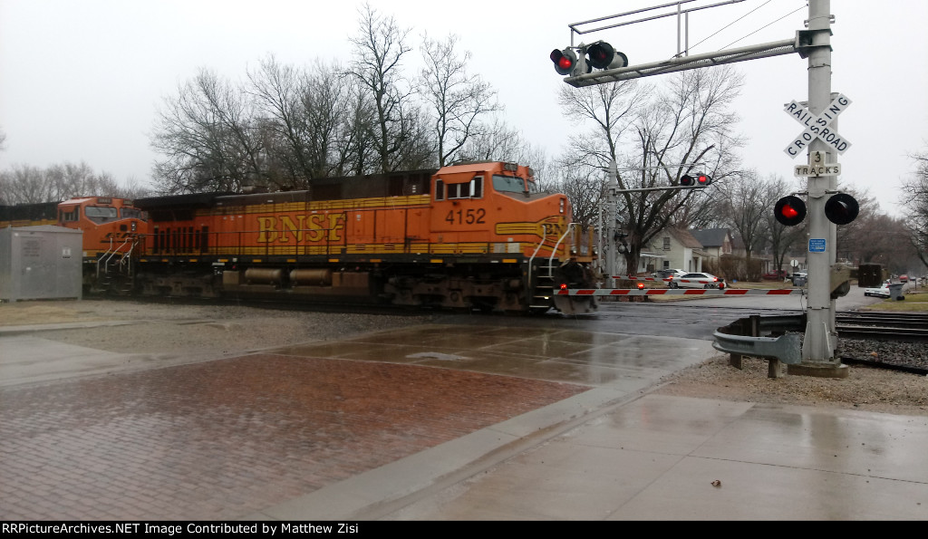 BNSF 4152